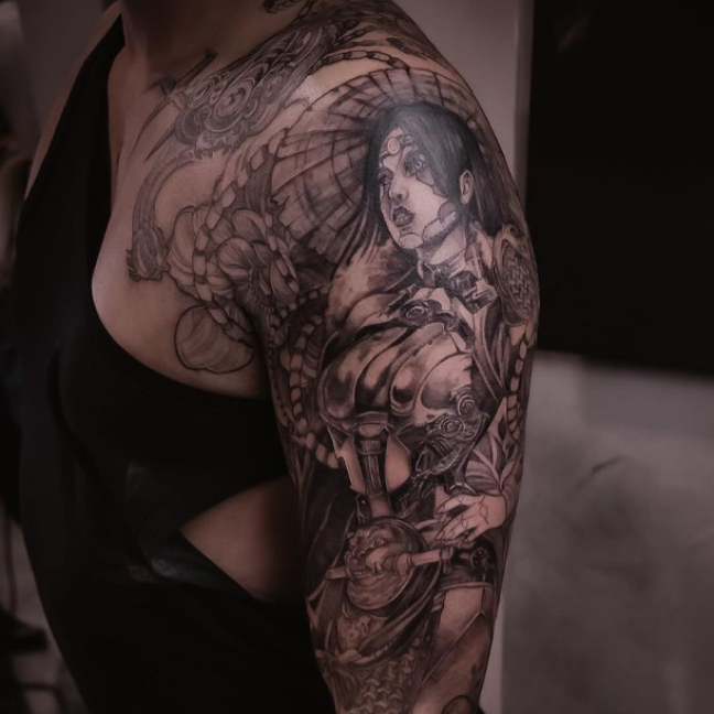 Tatouage cyberpunk samourai